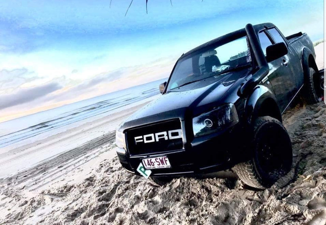 Ford RANGER PJ with Projectors and Multicoloured Halo rings - Dan's Custom Car Lights