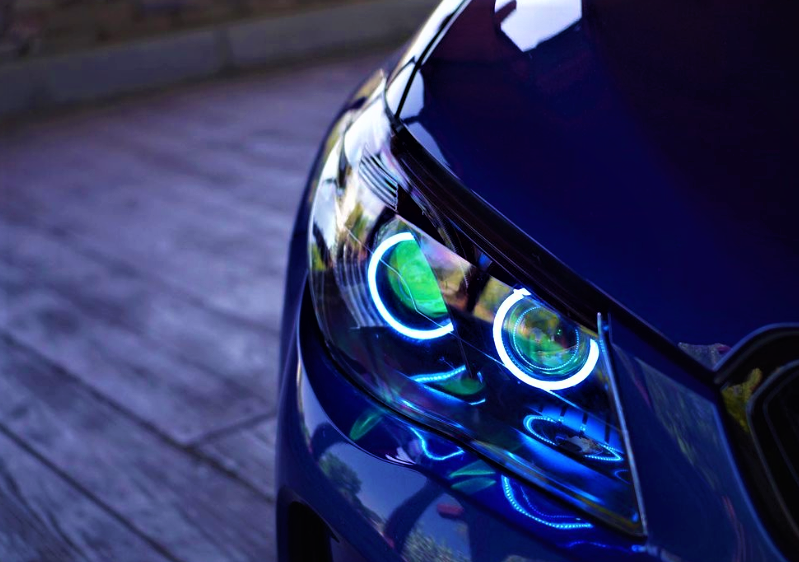 Holden VF Commodore Headlights with Quad Projectors, Blacking out, Multicolored Halo Rings and Demon Eyes - Dan's Custom Car Lights 